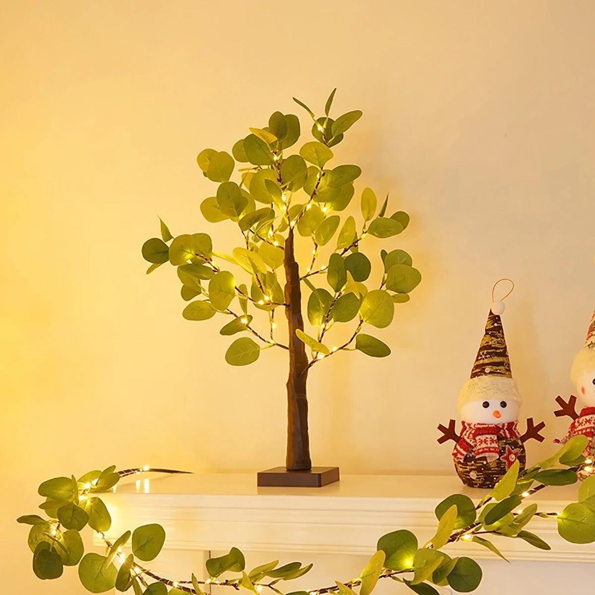 Eucalyptus table lamp